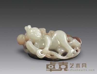清代 糖玉雕秋叶卧童珮 长5.8cm